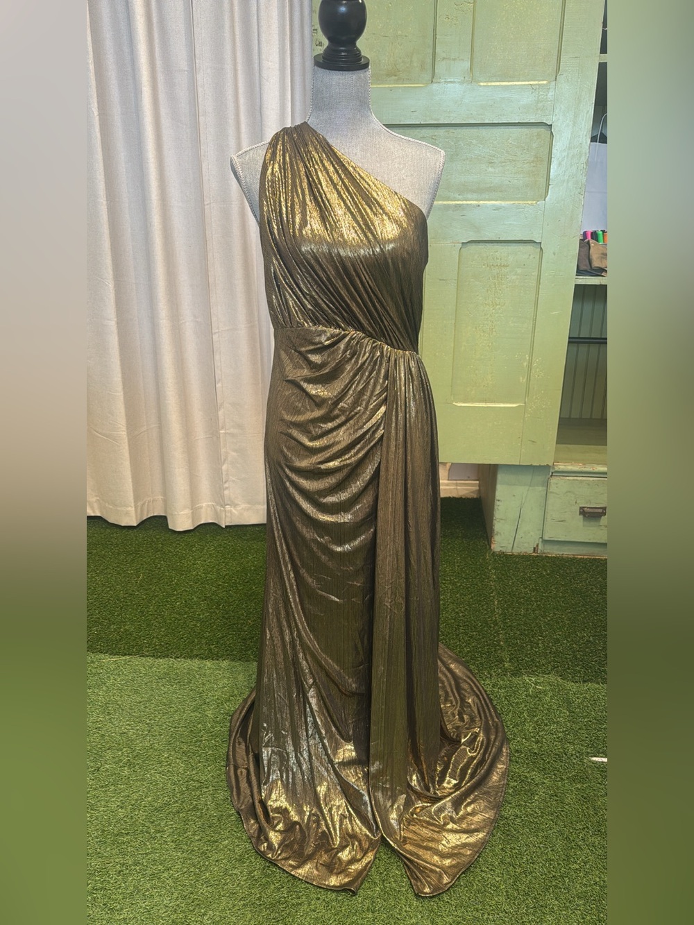 Mac Duggal Ieena Metallic Draped One Shoulder Grecian Dress